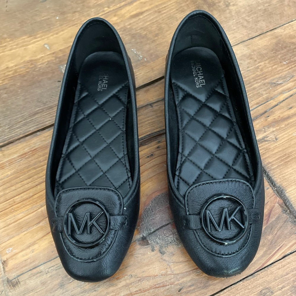 Michael Kors black flats